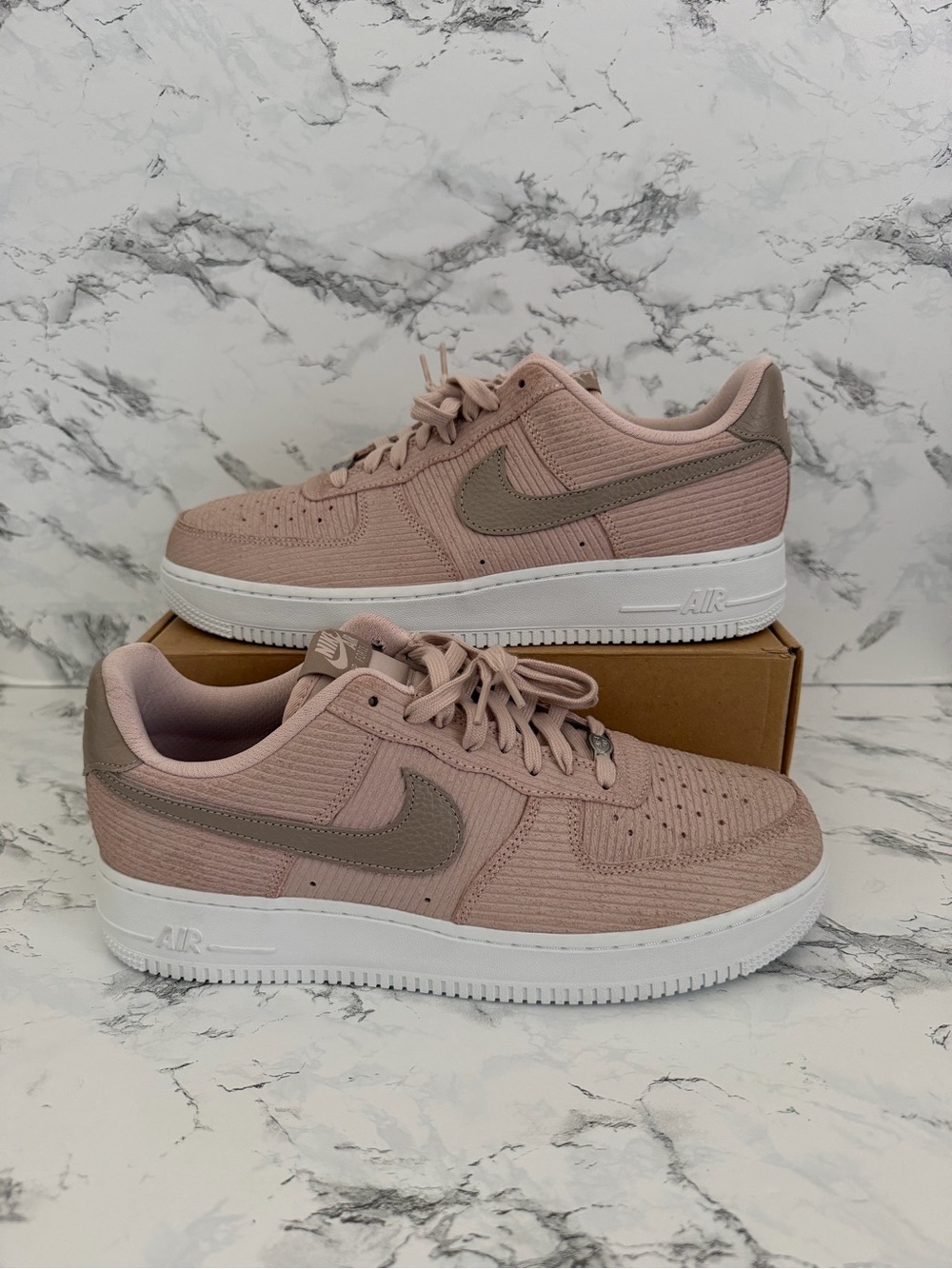 Nike Air Force 1 Low Corduroy Washed Coral Shoes Mens Size 10.5/ Womens Size 12